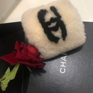 RARE chanel wrist rabbit fur band bracelet cuff